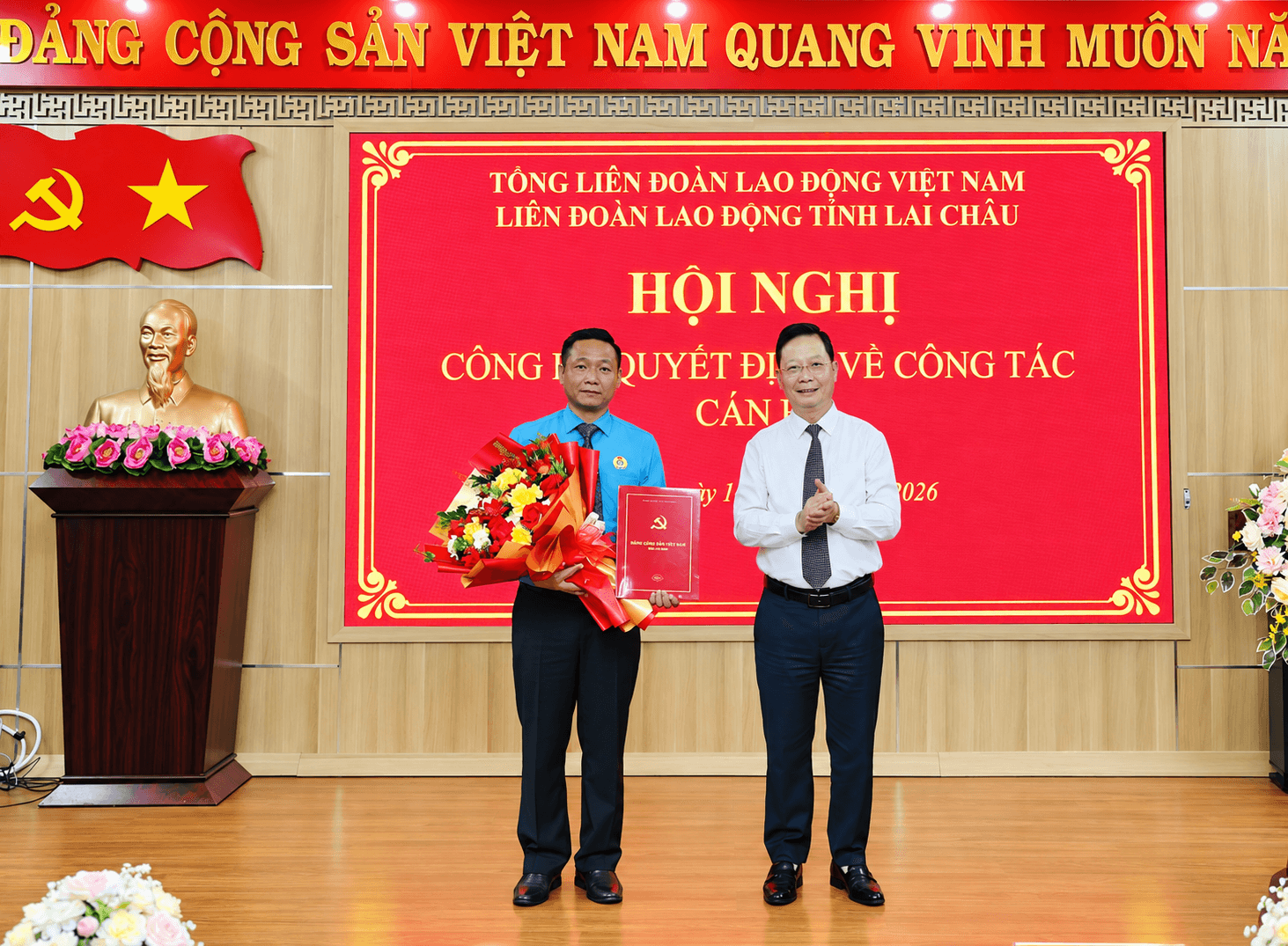 Nét đẹp trang phục dân tộc Thái